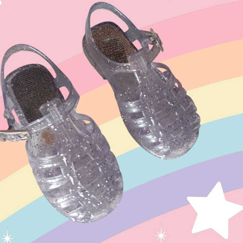 Sandália Infantil Aranha Feminina: Conforto e Leveza Delicada Várias Cores Flexível Antiderrapante Bebê 18 ao 32