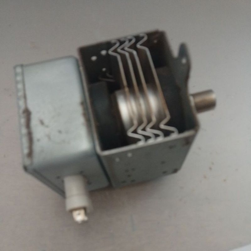magnetron microondas Panasonic nn-st357wrph leiam descriçao