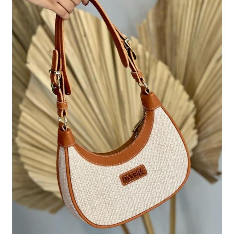 Bolsa Pequena Feminina Meia Lua 4rez0 De Ombro