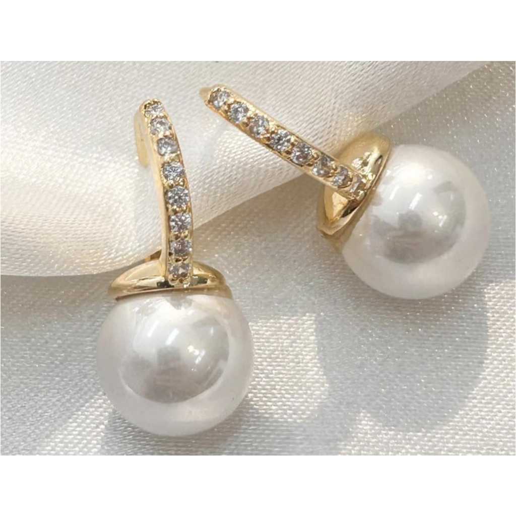 Brinco Argolinha Cravejada com Zircônias e Pérola Estilo Elegância Moda Feminina Brinco Luxo em Oferta na Shopee