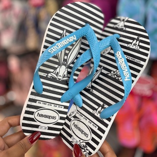 HAVAINAS TOP WARNER LOGOMANIA em Oferta na Shopee