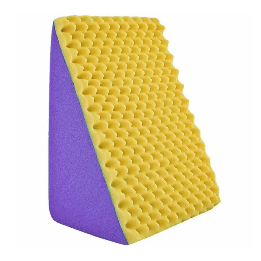 Encosto Triangular - Travesseiro Para Encostar - Macio e Terapêutico - Amarelo e roxo em Oferta na Shopee