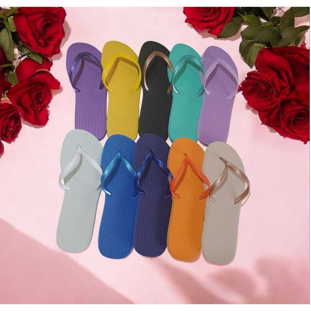 Chinelo Feminino flat up slim alto glamour sandalia de dedo mix