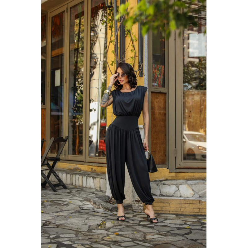 Macacão Aladim Feminino Elegante na Malha Fluity com Ombreiras Forrado Fashion