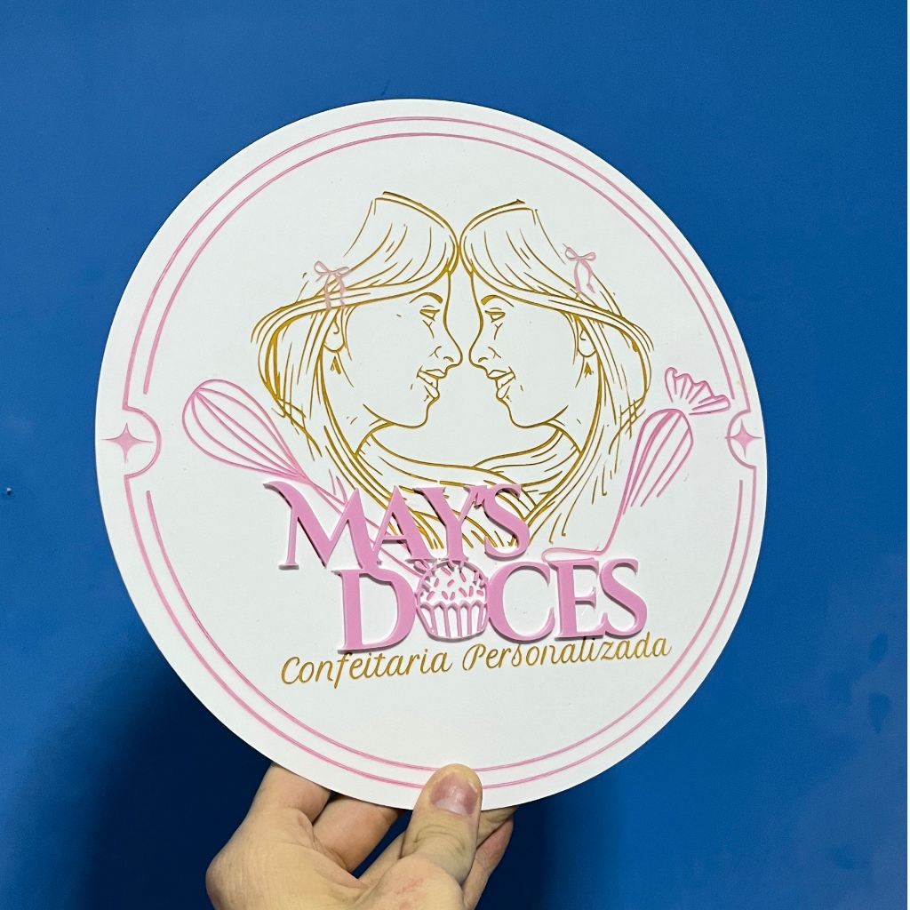 Logomarca Personalizada em Adesivo Vinil Tamanho Máximo 18x18cm indicada para Mini Estúdio