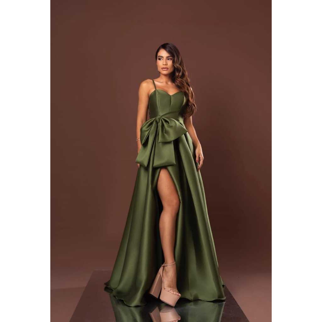 Vestido Suellen todo em Zibeline, de alcinha possui laço, bem encorpado e elegante para Madrinhas de casamento