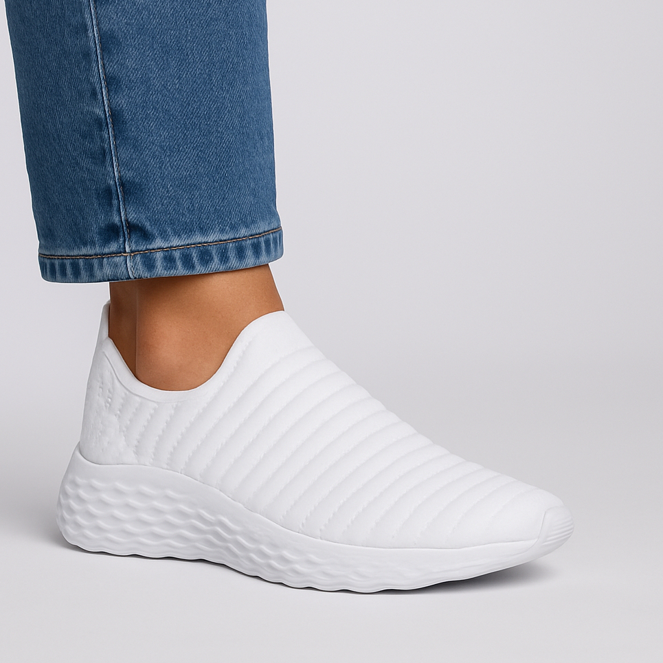 Tenis branco feminino tenis feminino calce facil para caminhada confortavel e leve