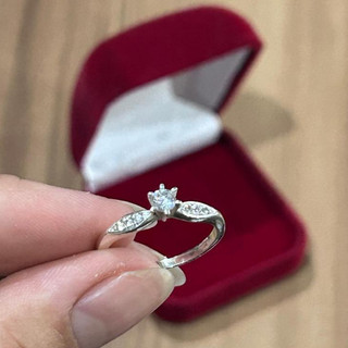 Anel Solitário Princesa Chloe Cravejado Prata 925 Legítima Com Garantia