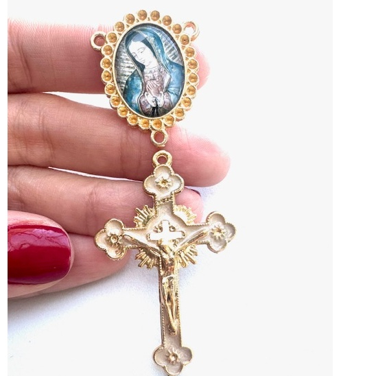 KIT - ENTREMEIO NOSSA SENHORA DE GUADALUPE VITRAL + CRUZ ESMALTADA (1 DUPLA) Ouro Cataforético Nº292 em Oferta na Shopee