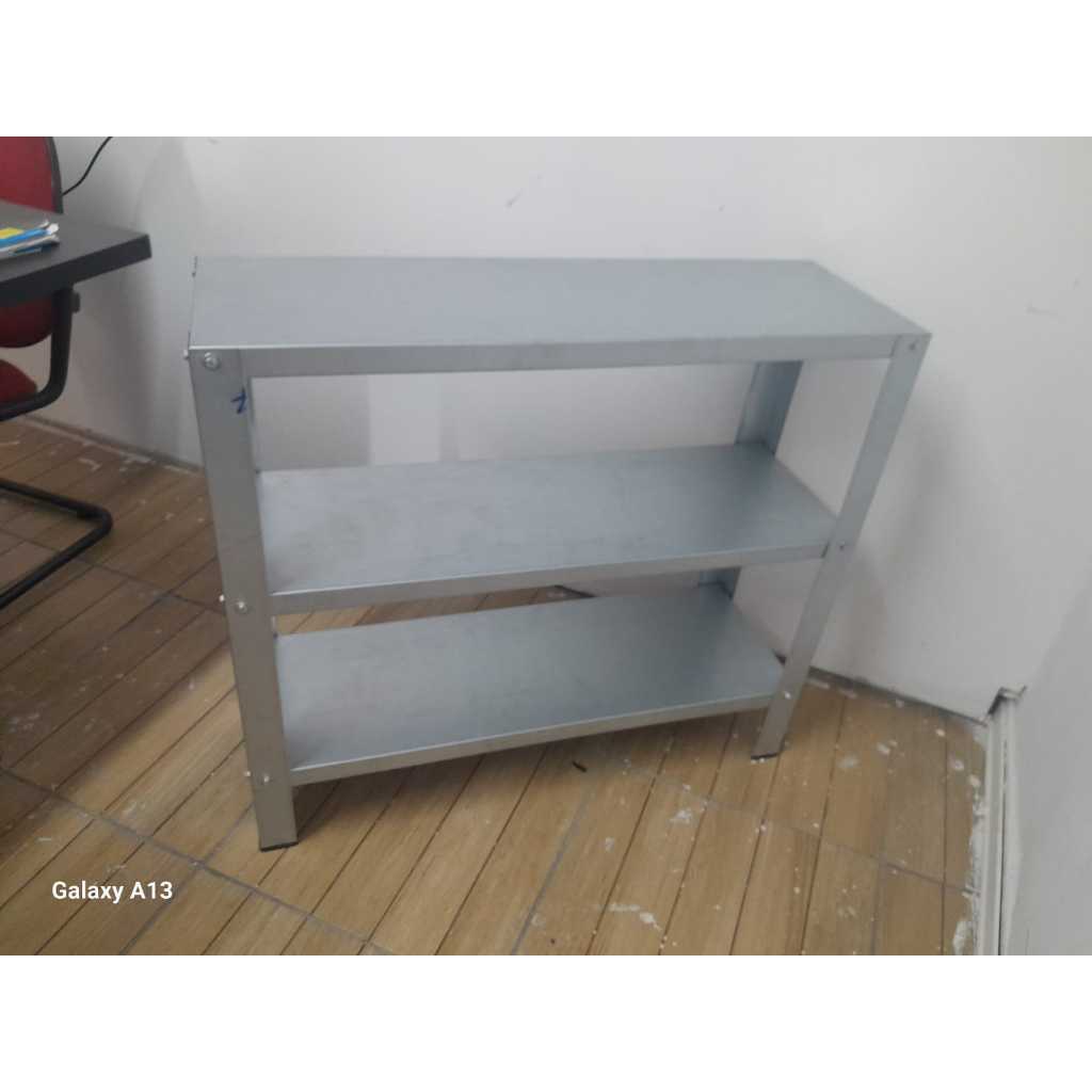 Mesa em Aço Galvanizado Resistente Medidas 90x30x81 em Oferta na Shopee