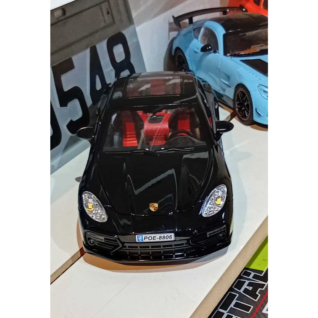 Miniatura Carrinho Metal Escala 1/18 Porsche Panamera Abre Capô
