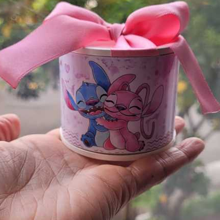 Tubolata Personalizada Stitch e Angel 5x6cm – Lembrancinha para Festa, Chá de Bebê, Revelação e Maternidade,casamento