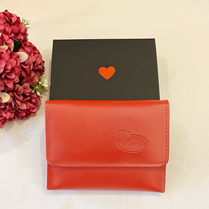 Carteira Feminina Porta documentos, porta cartões e moedas – Moderna, Compacta e Funcional - Com Caixa de Presente