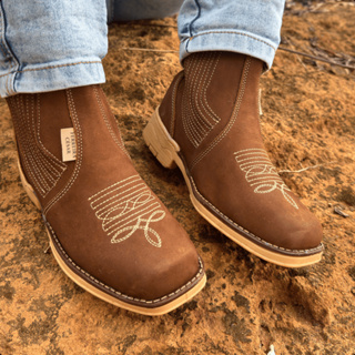 Botina De Couro Feminina Rodeio Ferreira César Vira Francesa Butina Cowboy Cavalgada Solado Látex em Oferta na Shopee