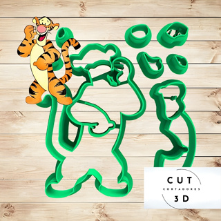 cortador tigrao tema ursinho pooh 7cm em Oferta na Shopee