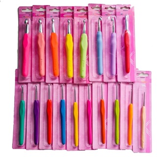 AGULHA DE CROCHE CABO MACIO SOFT-SILICONE EMBORRACHADO DIVERSAS MEDIDAS +BRINDE  MARCADOR CADEADO em Oferta na Shopee