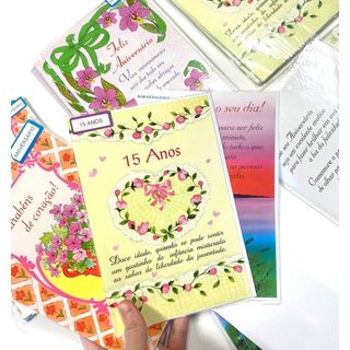 Um Cartão de mensagem de aniversário + envelope - Cartão de aniversário vintage