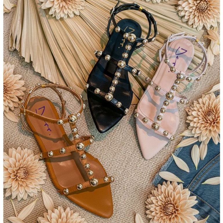 Sandália Rasteira BICO FOLHA com Detalhes em Dourado em Oferta na Shopee