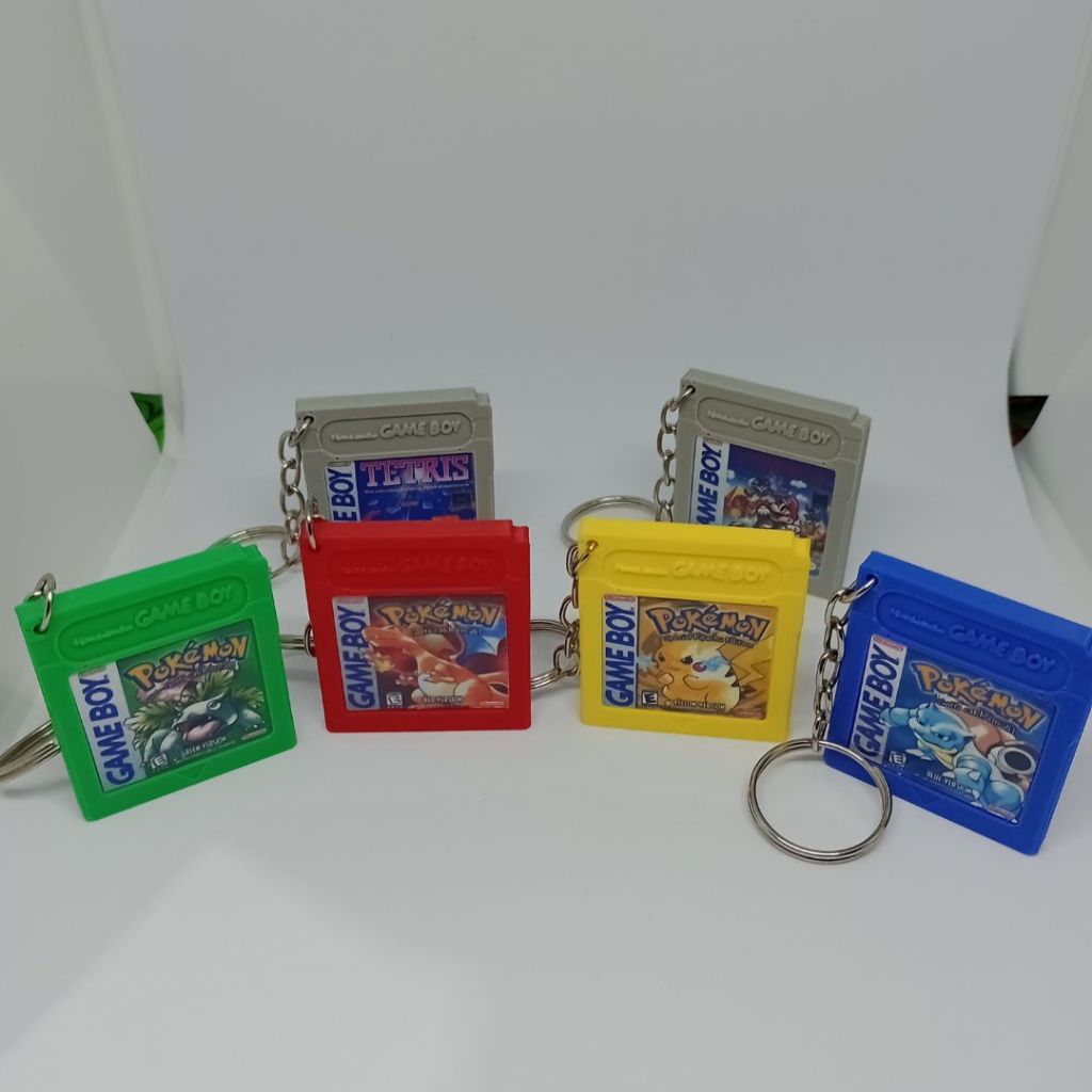 Chaveiro Cartucho Game Boy Pokémon Retrô 3D – Red, Blue, Green e Yellow  Chaveiro Geek Colecionável