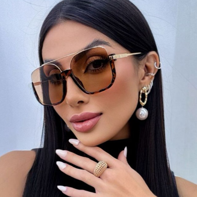 Oculos de sol quadrado Feminino Masculino meia armação Metal tendência elegante e moderno blogueira Proteção UV - Livia em Oferta na Shopee