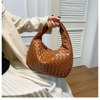 Bolsa Feminina Laytonvivian de Ombro pequena meia lua Estilo Minimalista com Traçada e Calça Lateral , fashion em Oferta na Shopee