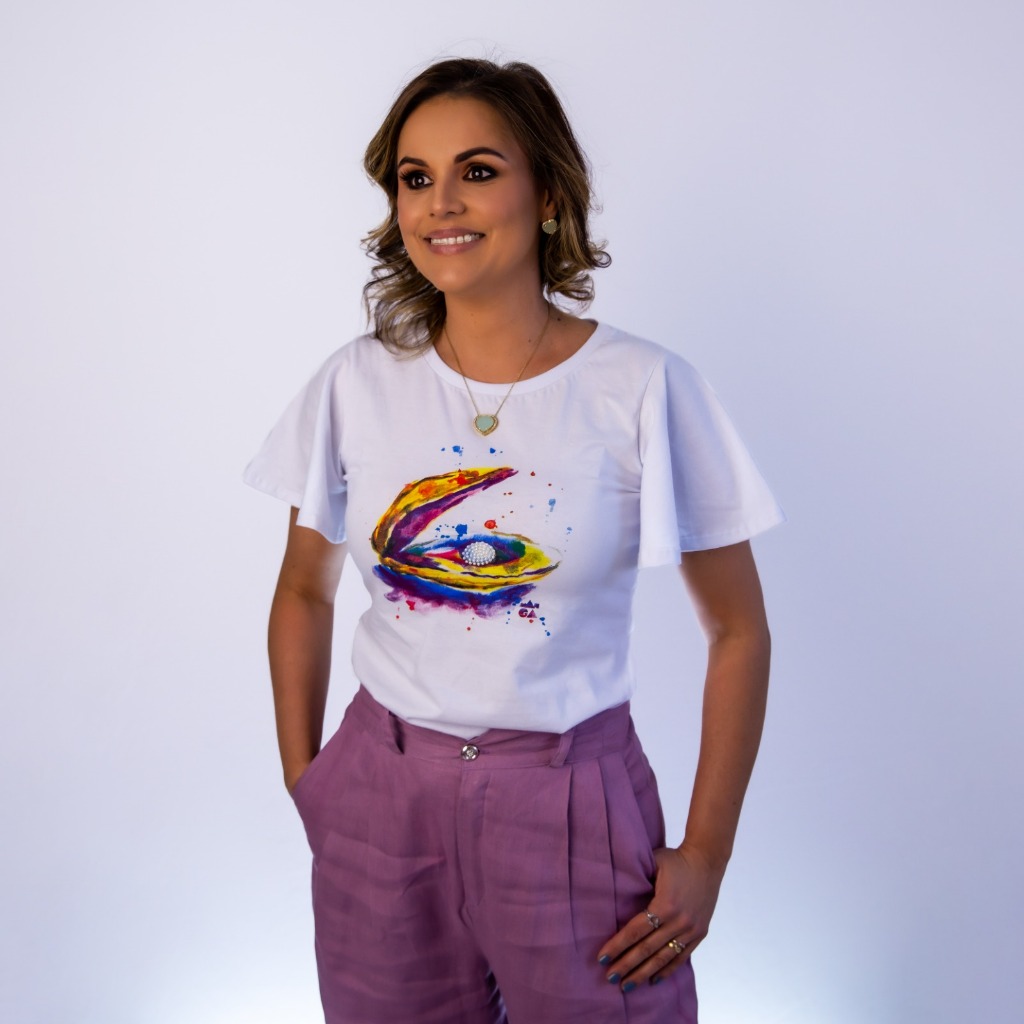 Blusa Feminina Bordada Branca Manga Curta Conchas Casual Estampa Manga Borboleta Algodão Premium