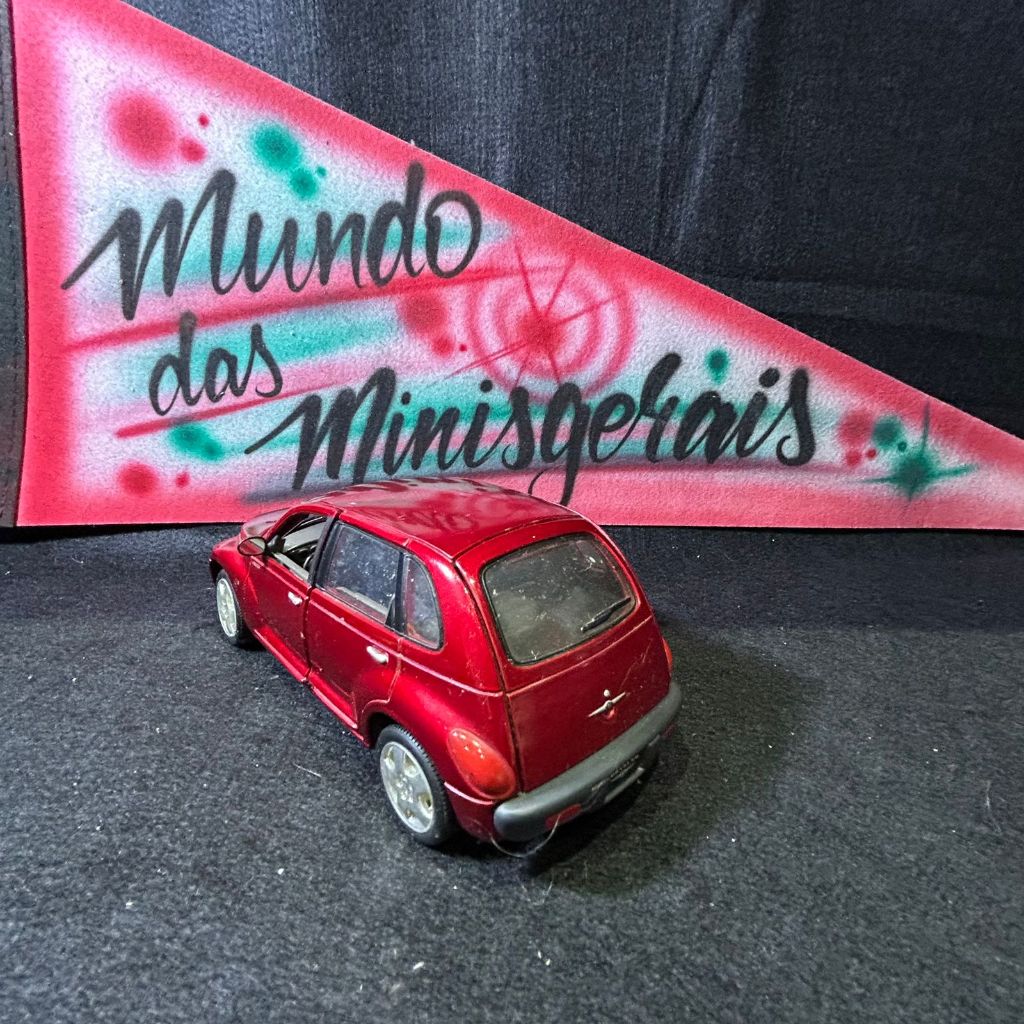 Miniatura Chrysler Pt Cruiser - 1/24 - 18 Cm