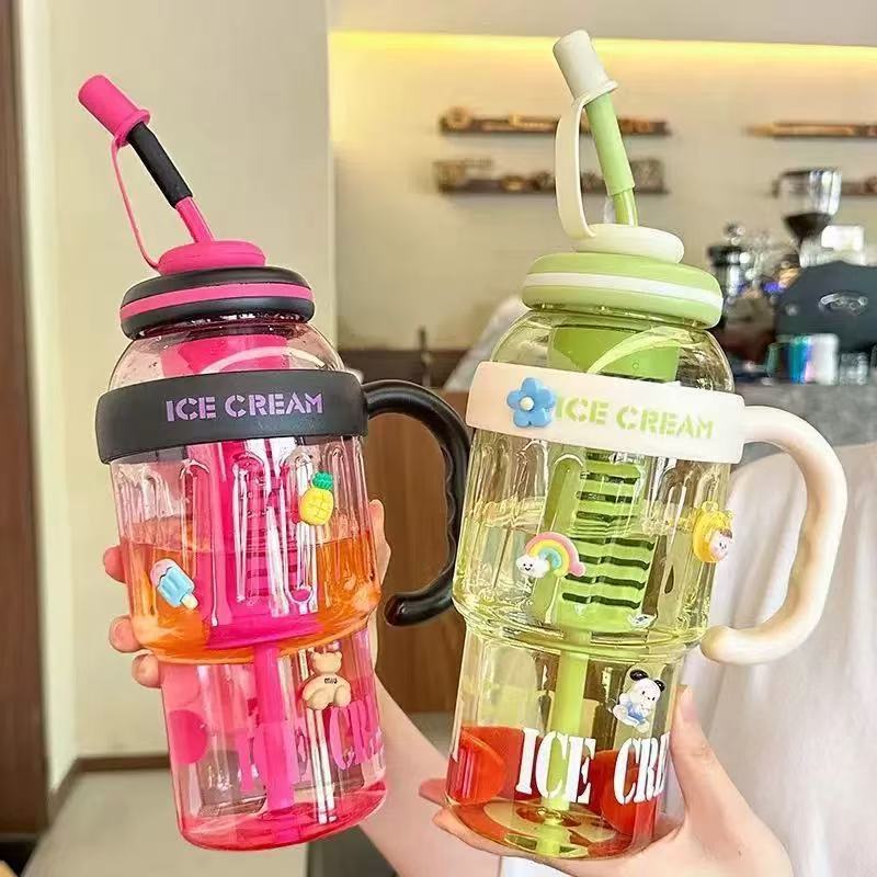 Garrafa Multiuso 1300ml Para Água Chá Sorvete e Milkshake Cores Vibrantes e Design Moderno
