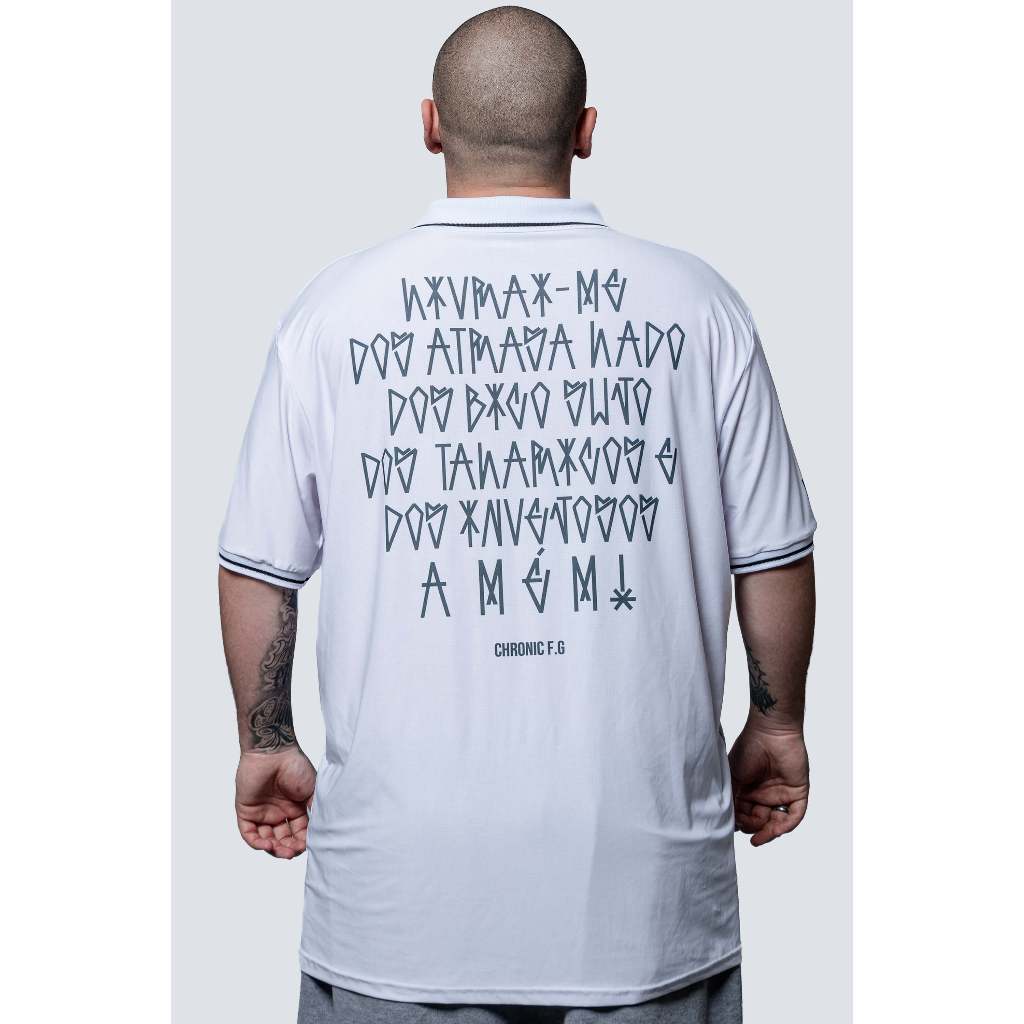 Camiseta Plus Size Chronic de Time Livrai-Me dos Atrasa Lado - Branca