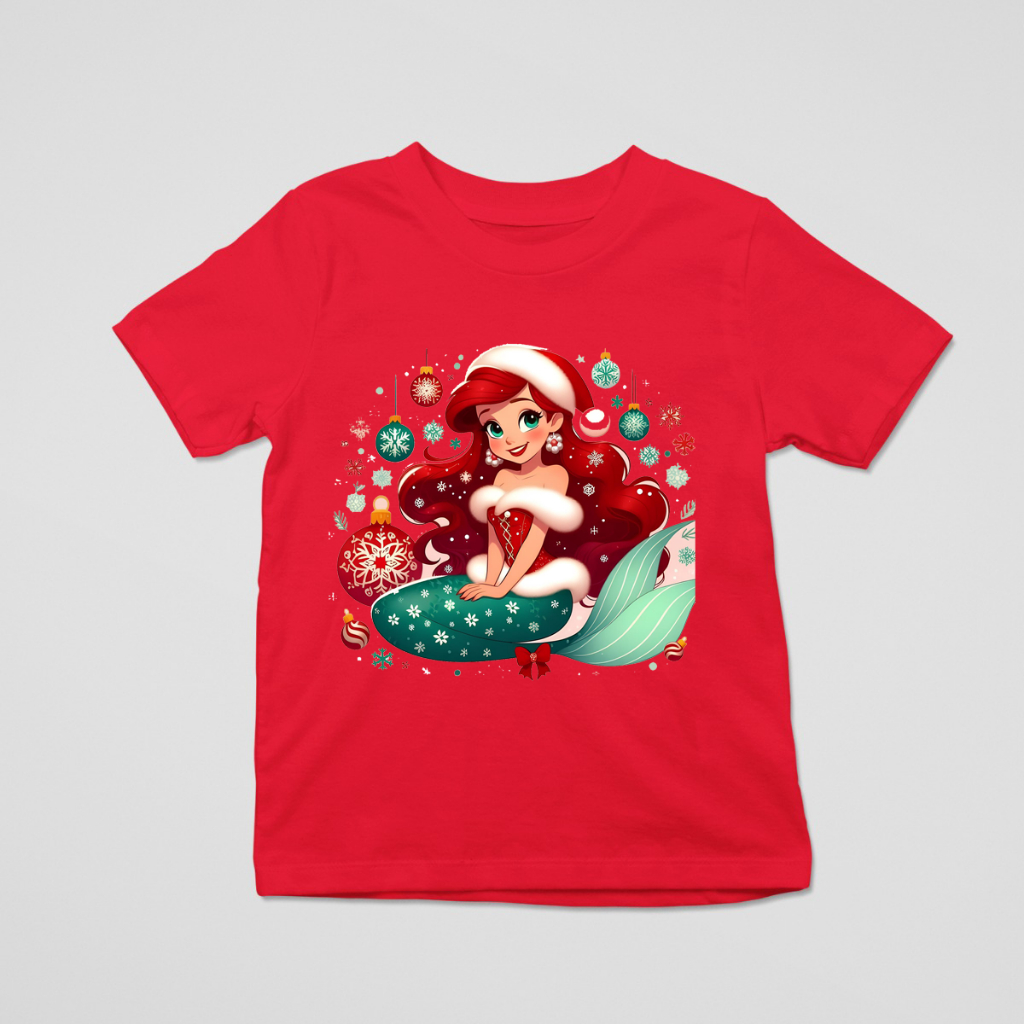 Camiseta Infantil Básica Estampa Natal Ariel Com Bolas Natalinas Coloridas 100% Algodão Cores Variadas