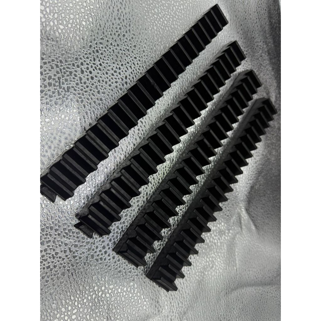 KIT 20 GOMOS CREMALHEIRA 25CM CADA 5 METROS NO TOTAL PARA PORTÃO DESLIZANTE ROSSI. em Oferta na Shopee