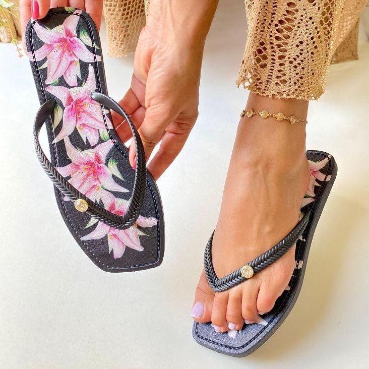 Chinelo Estampado Feminino Antiderrapante Confortável Macio Leve Com Pingente