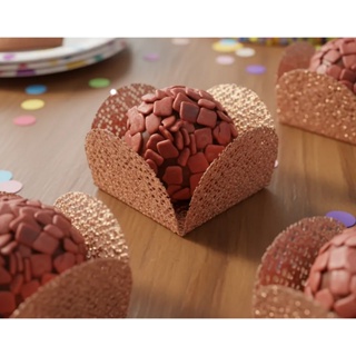 100 Forminhas Caixetas 4 Pétalas Tela 3cm Pequena em Oferta na Shopee