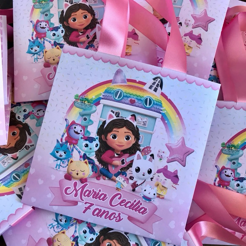 Sacolinha Personalizada Casa Mágica da Gabby - Sacolinha surpresa - Personalizados - Festa - Aniversário - Lembrancinhas