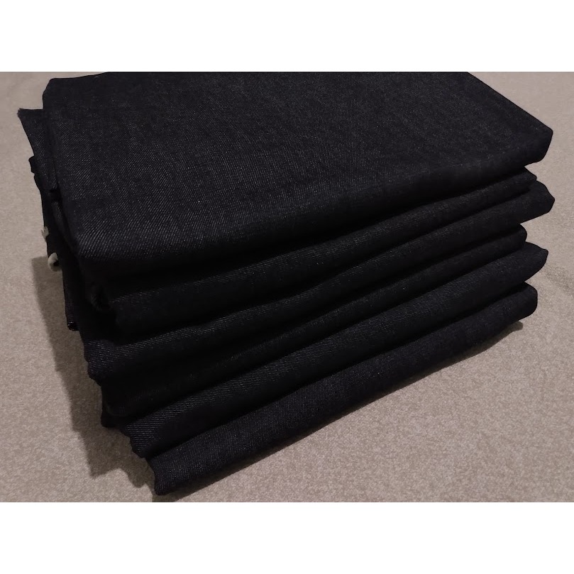 Tecido jeans preto 1 kg sem elastano rende 1.70 metros  em retalhos
