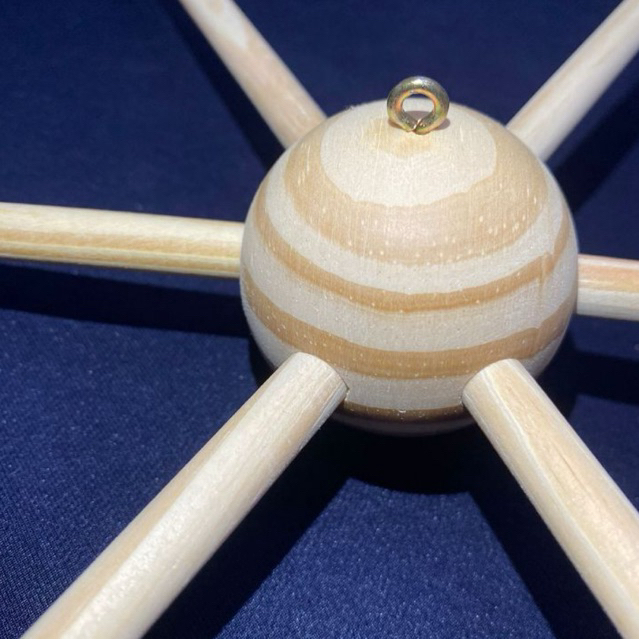 MÓBILE MEIO BOLA COM 6 PONTAS E BOLINHAS NAS PONTAS FABRICAÇÃO PRÓPRIA em Oferta na Shopee