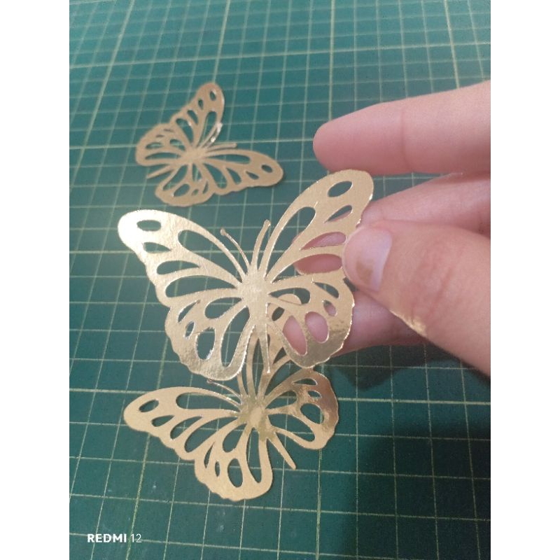 Aplique Borboletas papel lamicote–Aplique para Topo de Bolo, Lembrancinhas e Papelaria Personalizada