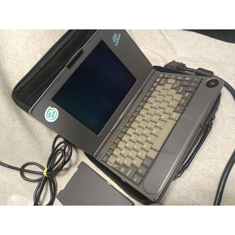 Notebook Antigo Anos 90 Notebook Chicony 486 SubNote Todos Os Acessórios. Liga Mas Não Aparece Nada na Tela — R$ 867,00 em Shopee