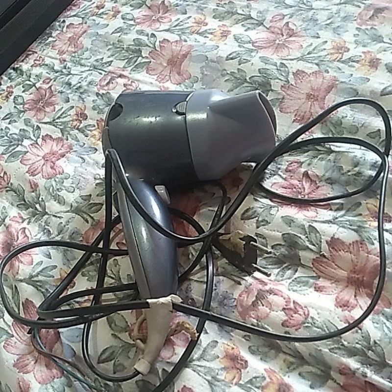 secador cabelo pequeno
