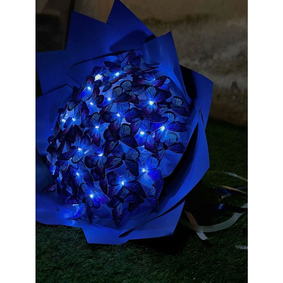 Buquê de borboleta azul escuro com led montado ! LEIA A DESCRIÇÃO! mini não tem led!