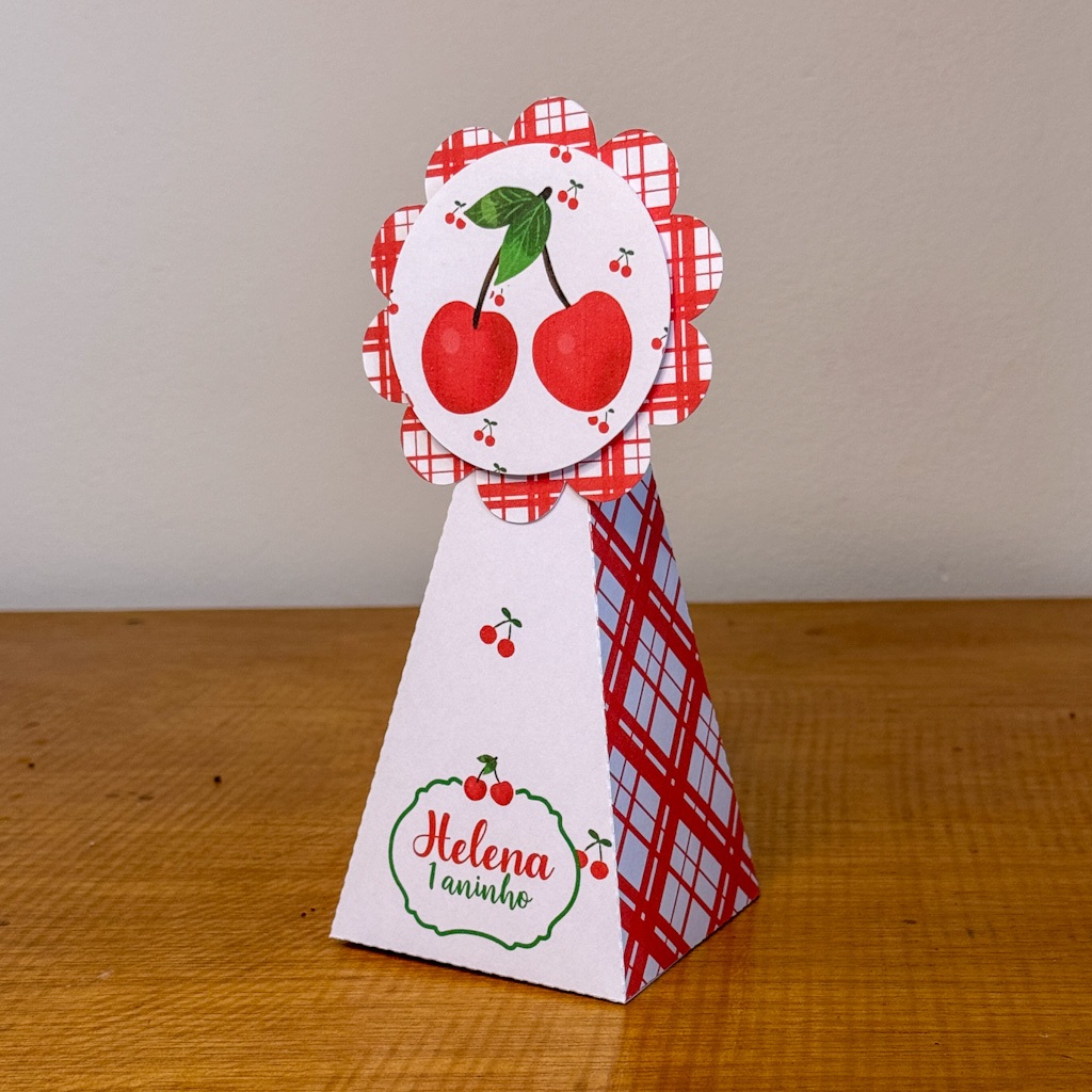 Caixinha lembrancinha piramede cerejinha - lembrancinha de festa - sacolinha persolanizada - cerejinha