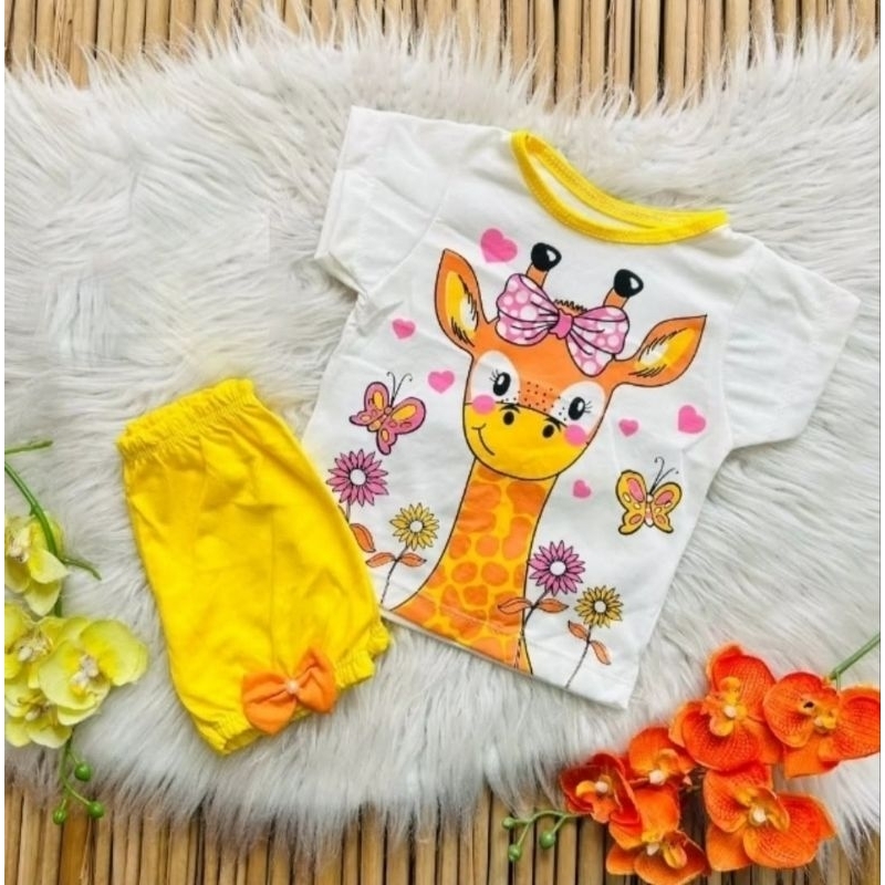 Conjunto Infantil Girafa Feminino - Camiseta e Short  Amarelo com Laço - Roupa Bebê Menina Verão