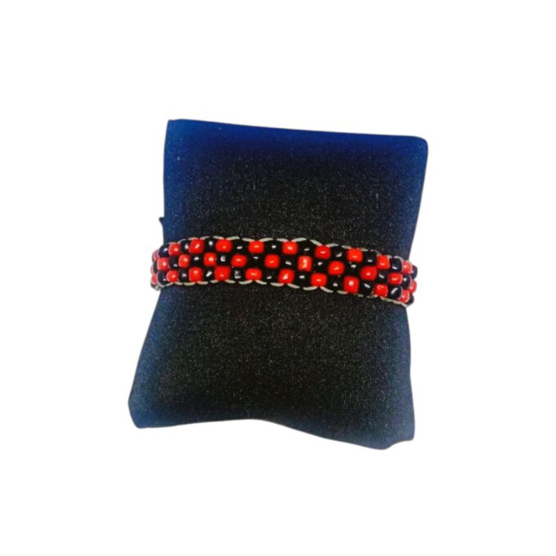 ❤️🖤 Pulseira Vermelha e Preta – UnissexEstilo marcante e moderno ✨Feminina e masculina.