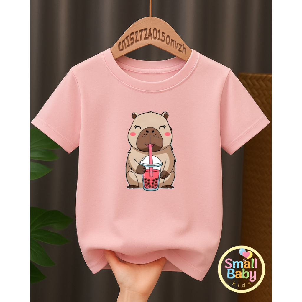 Camiseta Infantil Juvenil Unissex Capivara Suquinho Rosa Estampada Desenho Personagem