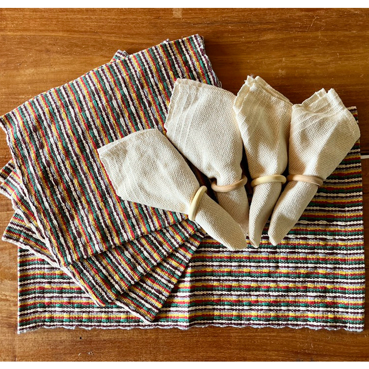kit Jogo Americano 2 , 4 , 6 Lugares , Guardanapos e argolas ,Mesa posta Teares de Minas algodão tinturado