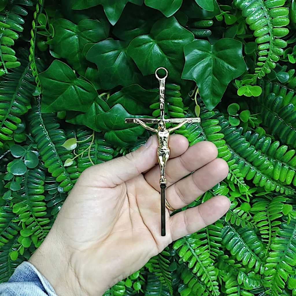 Crucifixo Com Jesus Cristo De Parede Dourado E Prateado — imagem 2 de 2