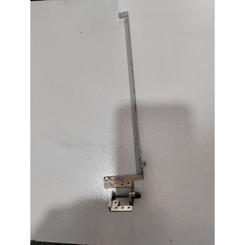 dobradiça lado direito tela notebook evolute a14hmod usada