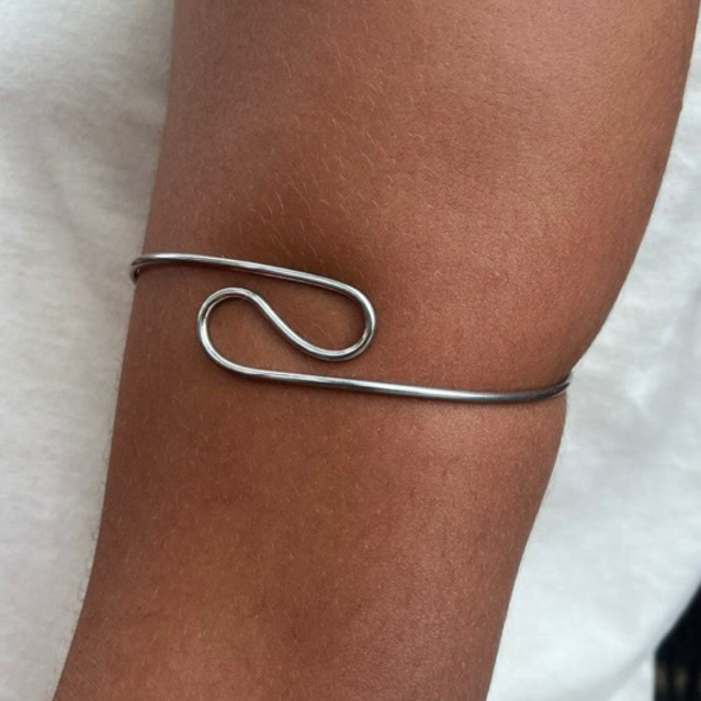 Bracelete Artesanal Em Aço Inoxidável Antialérgico Feminina Ajustável em Aço Alta Durabilidade