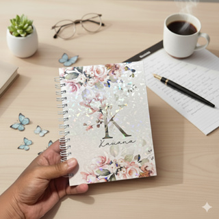 Caderno Personalizado Floral com Nome | Capa Fosca ou Holográfica | 200 ou 400 Págs | Miolo Decorado em Oferta na Shopee