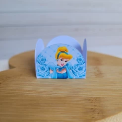 Forminhas Nº 4 Personalizadas para Docinhos Tema Cinderela – Decoração Encantadora para Festa Infantil